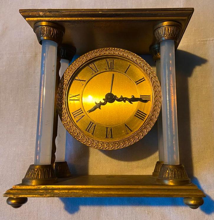 Antiek Frans Klokje - Louis XI Stijl, Antiek en Kunst, Antiek | Klokken, Ophalen of Verzenden