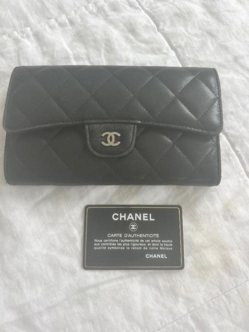 Chanel portemonnee zwart vintage, Sieraden, Tassen en Uiterlijk, Portemonnees, Gebruikt, Overige merken, Zwart, Leer, Verzenden