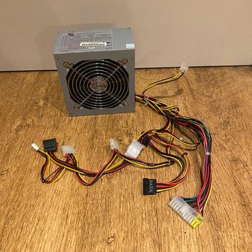 Soly Tech 400 watt Desktop voeding beschikbaar voor biedingen