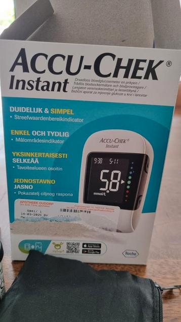 Accu-Chek Instant Bloedglucosemeter beschikbaar voor biedingen