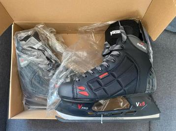 Nieuwe Viking VX 5 IJshockeyschaatsen - Maat 46 beschikbaar voor biedingen