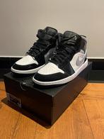 Nike air Jordan 1 Mid SE zwart-wit glans maat 44,5, Kleding | Heren, Schoenen, Wit, Nieuw, Ophalen of Verzenden, Sneakers of Gympen