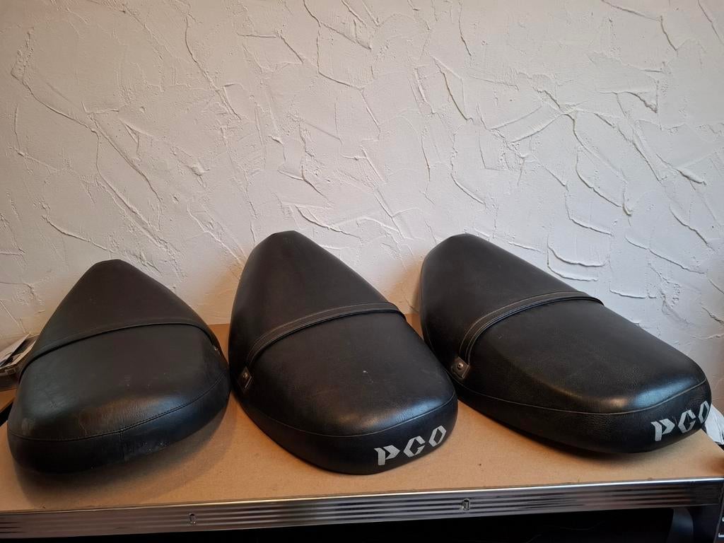 Zadels PGO Galaxy / Comet - €30 voor alle 3 samen, Overige merken, Gebruikt, Onbekend, Ophalen of Verzenden