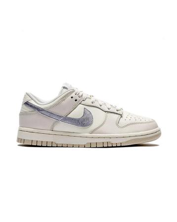 Nike dunk low ‘Sail oxygen purple’ - maat 39 beschikbaar voor biedingen