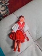 poppenhuis miniaturen ari popje nr 19 klederdracht, Ophalen of Verzenden, Zo goed als nieuw, Poppenhuis
