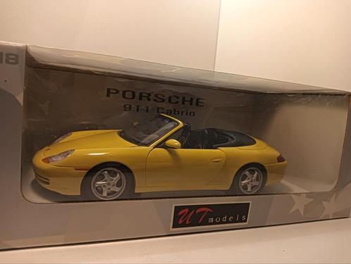 Porsche 911 cabrio yellow ut models, Hobby en Vrije tijd, Modelauto's | 1:18, Zo goed als nieuw, Auto, UT Models, Ophalen of Verzenden
