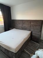 Boxspring + Auping matras + 2 nachtkastjes lux 750,-, Ophalen, Tweepersoons, Zo goed als nieuw, 180 cm