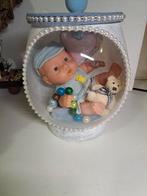 Baby tafereeltje in glazen pot, Ophalen