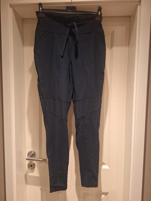 Studio Anneloes S €35,-, Kleding | Dames, Broeken en Pantalons, Zo goed als nieuw, Maat 34 (XS) of kleiner, Blauw, Lang, Verzenden