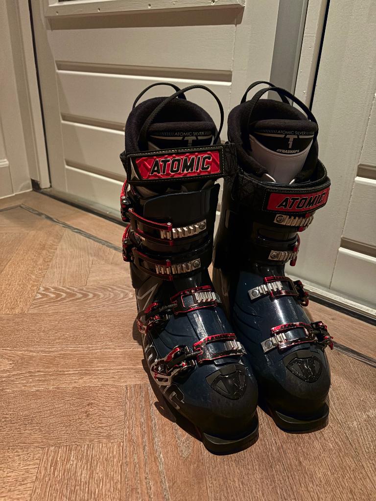 Atomic skischoenen maat 43-44, Ophalen, 160 tot 180 cm, Gebruikt, Schoenen