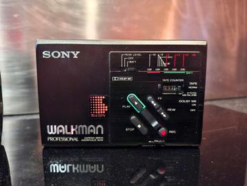 VINTAGE RETRO 1985 WALKMAN SONY WM-D3 PROFESSIONAL CASSETTE  beschikbaar voor biedingen