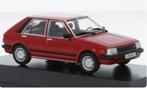 Mazda 323 1982 Rood Schaal 1:43 First:43 Ref. F43-166, Hobby en Vrije tijd, Modelauto's | 1:43, Overige merken, First:43, First:43