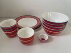 Ittala Origo servies rood 11-delig, Huis en Inrichting, Keuken | Servies, Keramiek, Ophalen of Verzenden, Zo goed als nieuw, Overige stijlen