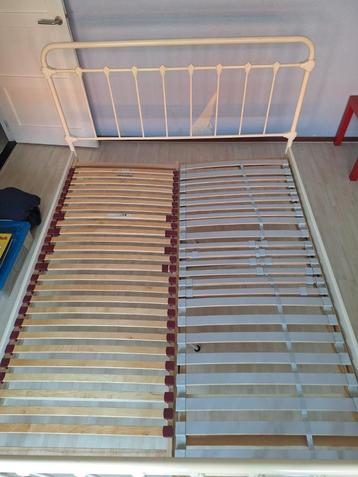 2 lattenbodems, 1 vast en 1 verstelbaar - 80 x 200 cm elk beschikbaar voor biedingen