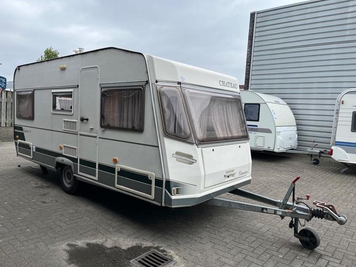 Chateau Cantara 450, Caravans en Kamperen, Caravans, Bedrijf, tot en met 4, 750 - 1000 kg, Chateau, 6 tot 7 meter, Kachel, Koelkast
