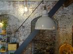 Toffe fabriekslamp uit Shell fabriek Engeland, Ophalen