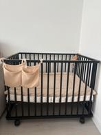 Zwarte inklapbare box + matras + Jollein kleed, Kinderen en Baby's, Boxen, Ophalen of Verzenden, Gebruikt, Vierkant, In hoogte verstelbaar