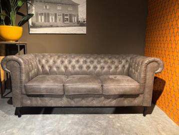 Chesterfield Grijze Leren 3 zits Bank Izgs beschikbaar voor biedingen