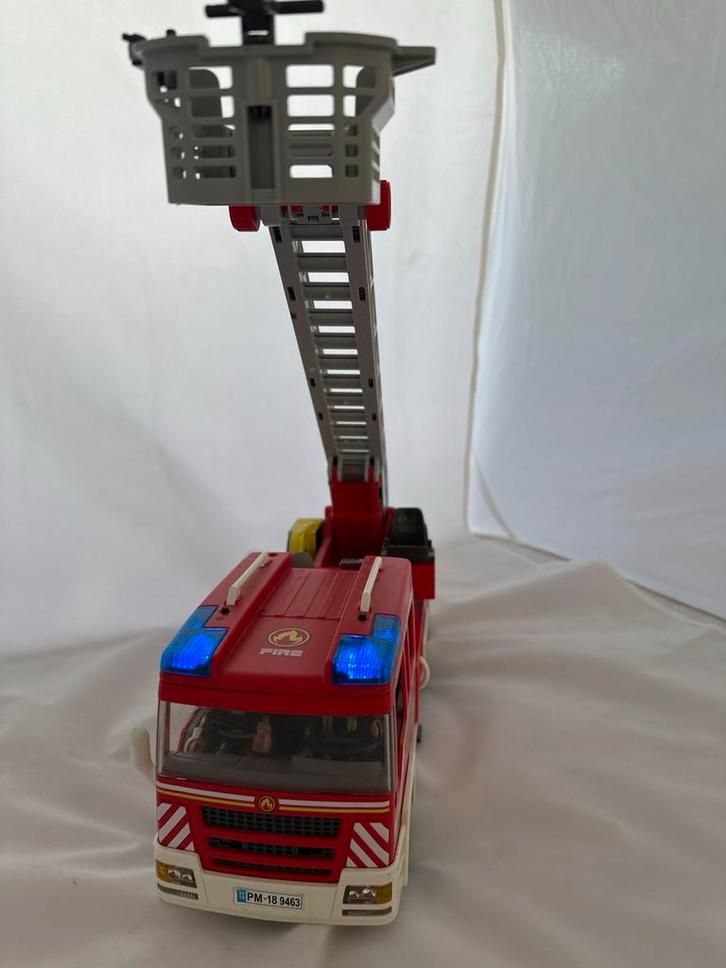 Playmobil Brandweerwagen 9463 met Ladder, Kinderen en Baby's, Speelgoed | Playmobil, Gebruikt, Ophalen of Verzenden