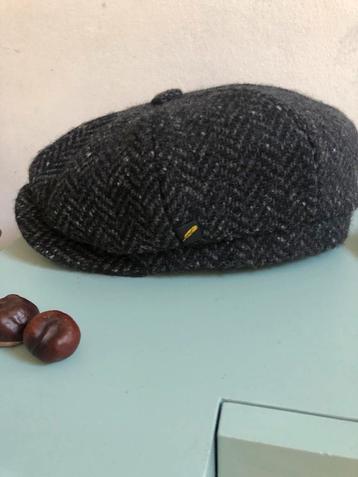 Stijlvolle Peaky Blinders Pet, Hatman of Ireland beschikbaar voor biedingen