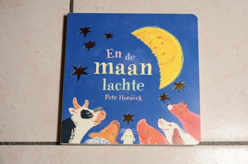 Karton En de maan lachte / Petr Horacek NIEUW, Boeken, Kinderboeken | Baby's en Peuters, Nieuw, 2 tot 3 jaar, Ophalen of Verzenden