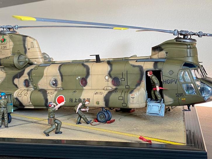 Diorama 1/48 chinook C-CH-47J, Hobby en Vrije tijd, Modelbouw | Vliegtuigen en Helikopters, Nieuw, Helikopter, Groter dan 1:72