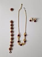 Vintage Double set ketting etc  met roosjes, Ophalen of Verzenden, Gebruikt, Staal