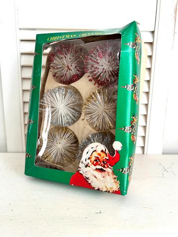 Zes vintage kerstballen glitter in doos jaren 50 beschikbaar voor biedingen