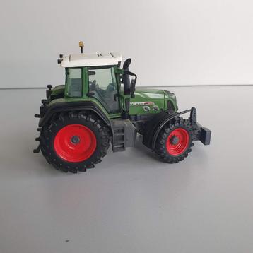 Fendt 820 1/32 beschikbaar voor biedingen