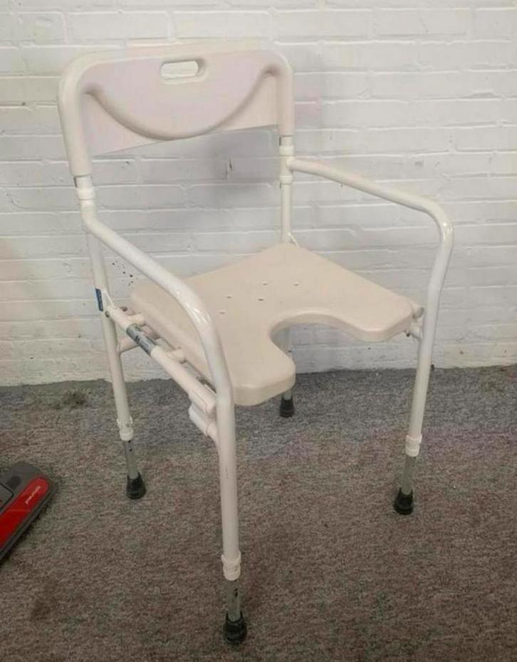 Douchestoel mooie nette witte hulpmiddelen, Diversen, Verpleegmiddelen, Ophalen of Verzenden