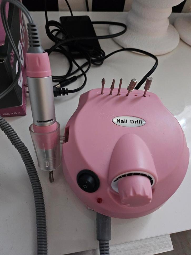 Nagelvijlmachine voor Nagelstyliste - Professioneel, Witgoed en Apparatuur, Persoonlijke-verzorgingsapparatuur, Gebruikt, Hand- en Voetverzorging