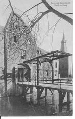 Kasteel Doorwerth  poort met brug., Verzamelen, Ansichtkaarten | Nederland, Ophalen of Verzenden, 1940 tot 1960, Ongelopen, Gelderland