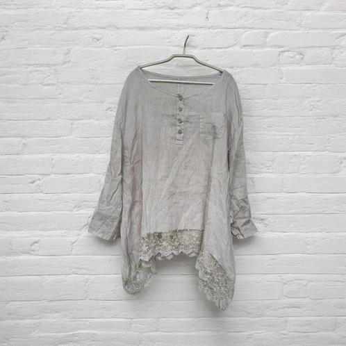 Made in Italy Blouse Universele Maat Beige Kant Asymmetrisch, Kleding | Dames, Blouses en Tunieken, Zo goed als nieuw, Maat 46/48 (XL) of groter