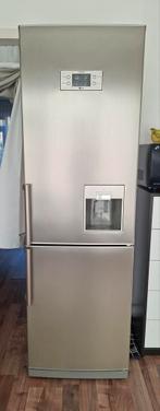 LG koelkast werkt perfect met ruime inhoud en ziet er zgan, Witgoed en Apparatuur, Koelkasten en IJskasten, Ophalen, 200 liter of meer