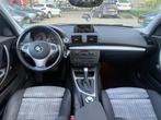 BMW 1-serie 120i Anniversary Sport|Nieuwe Ketting + Klepseal, Auto's, Achterwielaandrijving, 4 cilinders, 150 pk, Leder en Stof