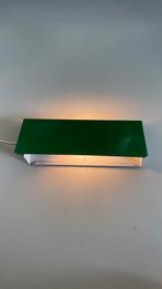 Vintage wandlamp jaren 50 stijl – groene metalen kap, Huis en Inrichting, Lampen | Wandlampen, Ophalen of Verzenden, Gebruikt