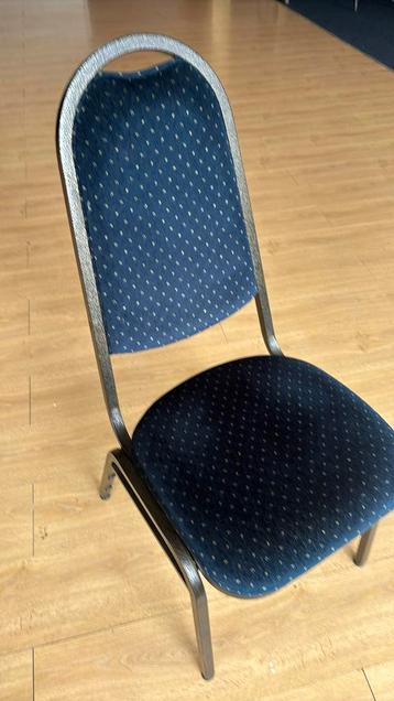 Conferentiestoelen beschikbaar voor biedingen