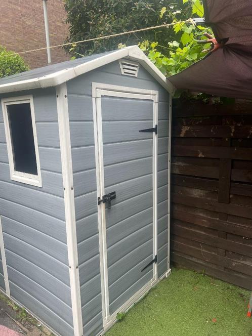 Keter Manor 46 Tuinhuis, Tuin en Terras, Tuinhuizen, Zo goed als nieuw, Kunststof, Minder dan 250 cm, Minder dan 200 cm, 1 raam