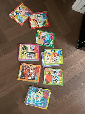 32 stuks Donald Duck Junior beschikbaar voor biedingen
