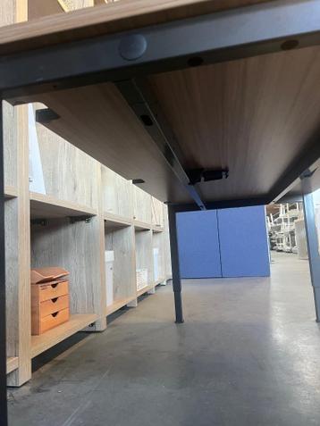 Instelbaar bureau 180x90xH62-84 cm, 70 euro/stuk,12 stuks - afbeelding 9