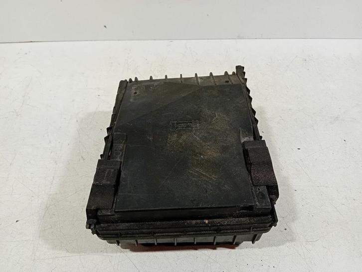 Zekeringkast Volkswagen Golf, Auto-onderdelen, Elektronica en Kabels, Volkswagen, Gebruikt, Herkomst onderdeel bekend, 12 maanden garantie