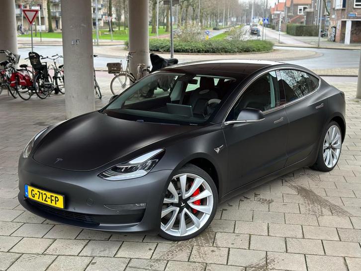 Tesla Model 3 mat zwart gewrapt, Auto's, Tesla, Particulier, Model 3, Elektrisch, Sedan, Automaat, Origineel Nederlands, Zilver of Grijs