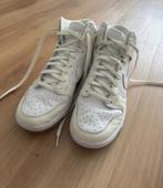Nike Dunk High, Kleding | Dames, Schoenen, Ophalen of Verzenden, Zo goed als nieuw, Sneakers of Gympen