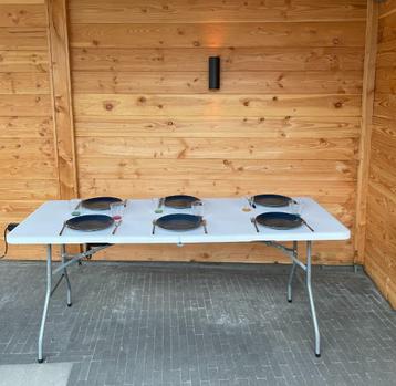verhuur buffettafels/ klapstoelen. beschikbaar voor biedingen
