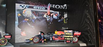 Max Verstappen auto 1:18 RB16B Abu Dhabi 2021 World Champion beschikbaar voor biedingen