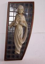 Prachtige vintage religieuze keramiek op hout wandplaquette., Antiek en Kunst, Ophalen of Verzenden