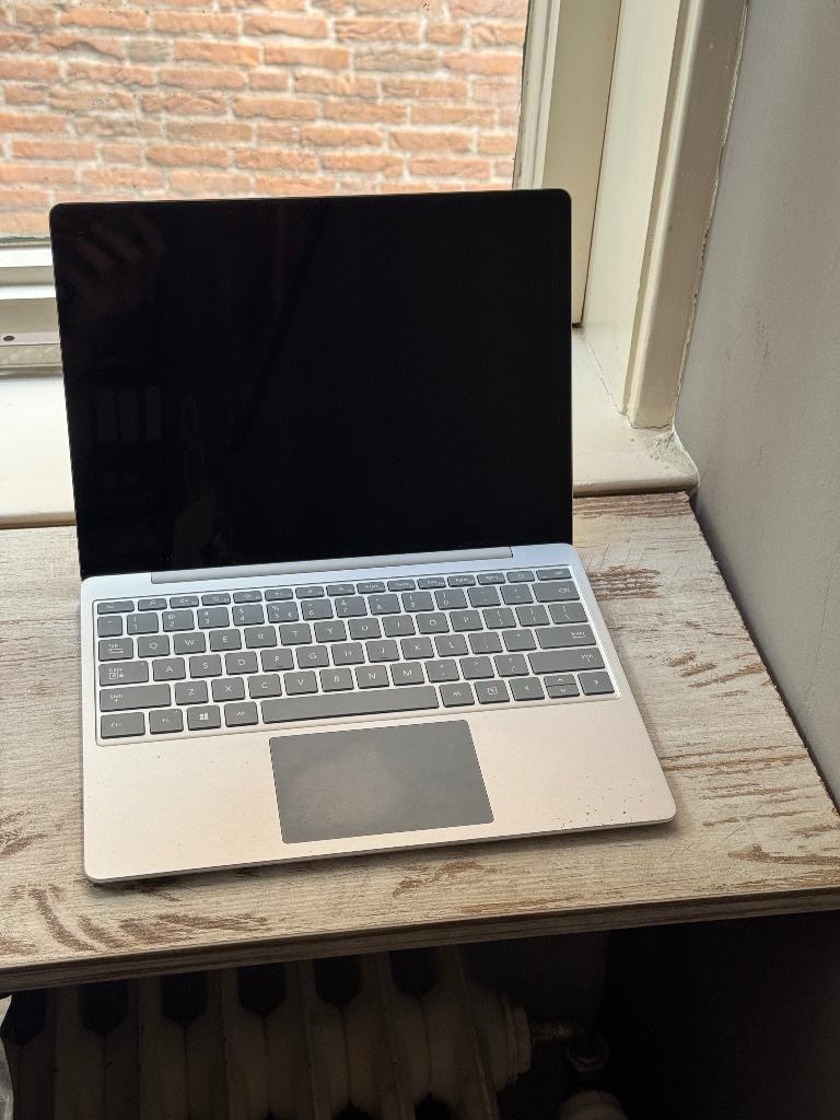 Microsoft surface go 2 Laptop, met touchscreen, Computers en Software, Windows Laptops, Zo goed als nieuw, 11 inch, 3 tot 4 Ghz