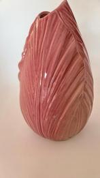 DAAN KROMHOUT ROZE TULPVAAS 27cm, Huis en Inrichting, Ophalen of Verzenden, Zo goed als nieuw, Overige kleuren, Minder dan 50 cm