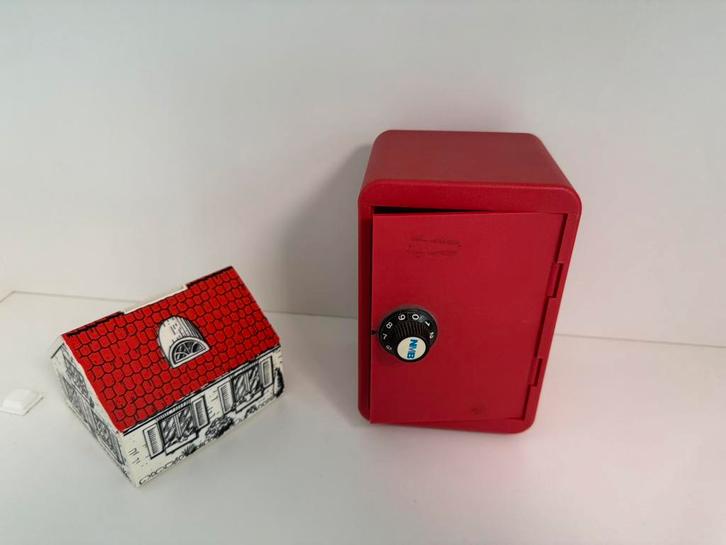 Set van 2 Kunststof spaarpotten NMB Kluis + missie huis mno, Verzamelen, Spaarpotten, Zo goed als nieuw, Object of Gebouw, Kunststof