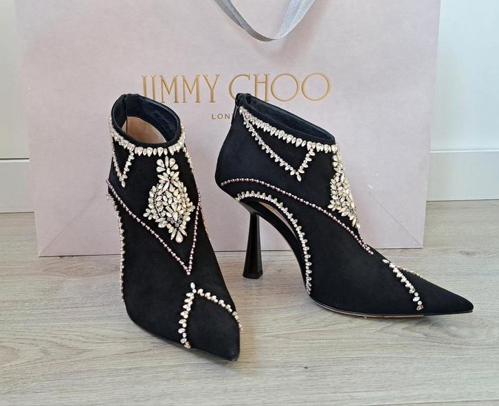 Jimmy Choo enkellaarsjes zwart 39,5, Kleding | Dames, Schoenen, Zo goed als nieuw, Zwart, Ophalen of Verzenden